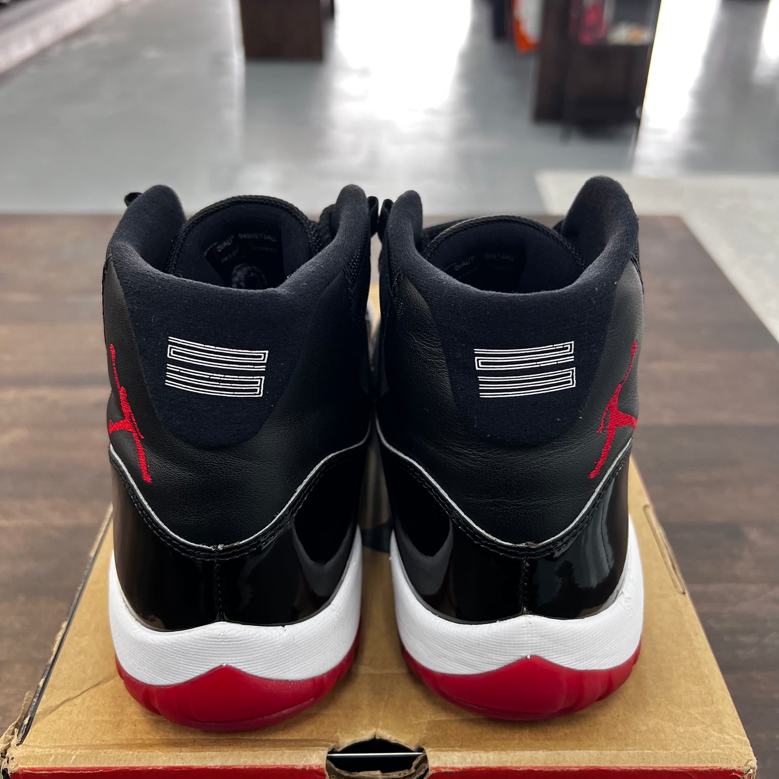 Bred Jordan 11 Retro (2019) (USED)