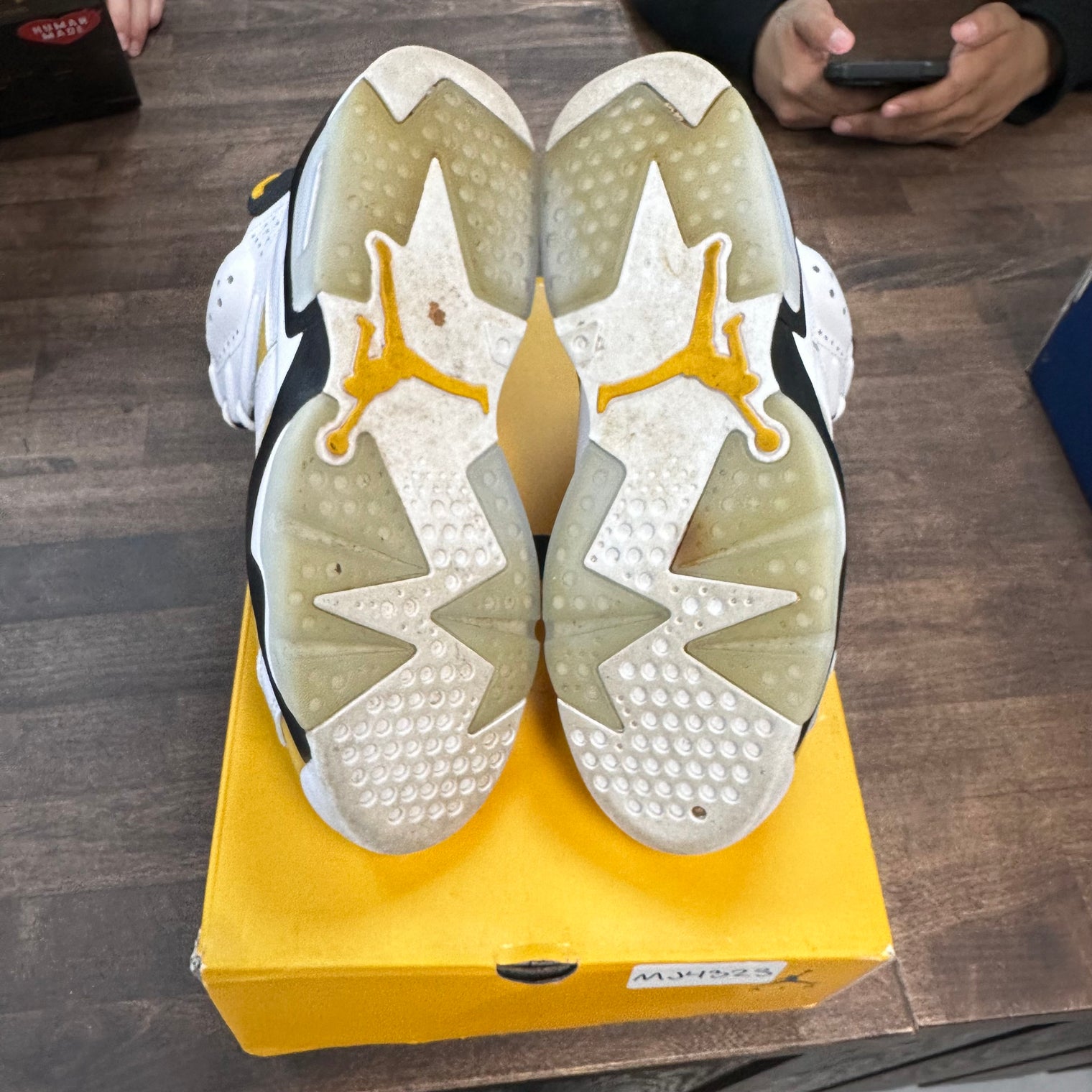 Yellow Ochre Jordan 6 (USED,No Insole)
