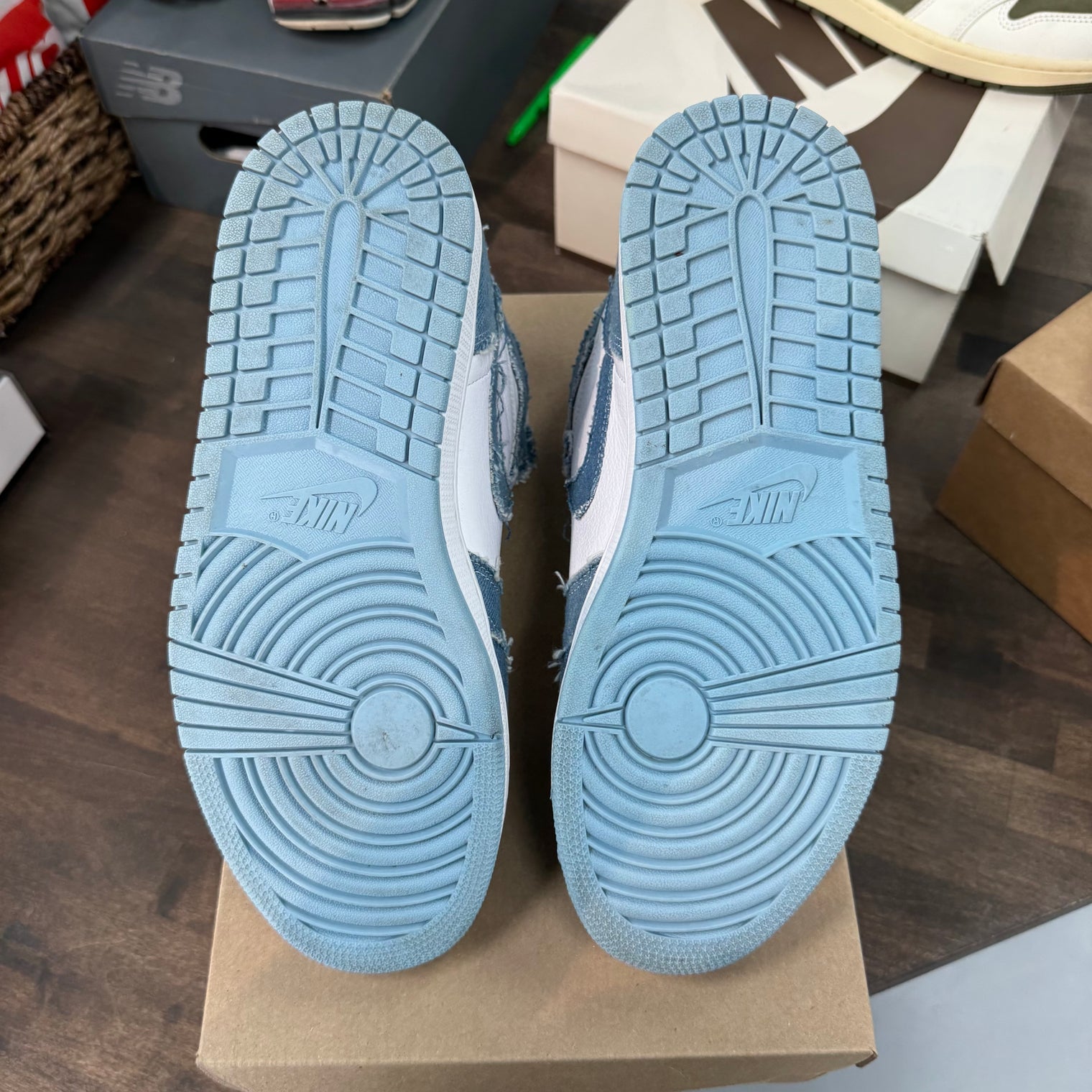 Denim Jordan 1 High (W) (USED, No Insoles, No Box)