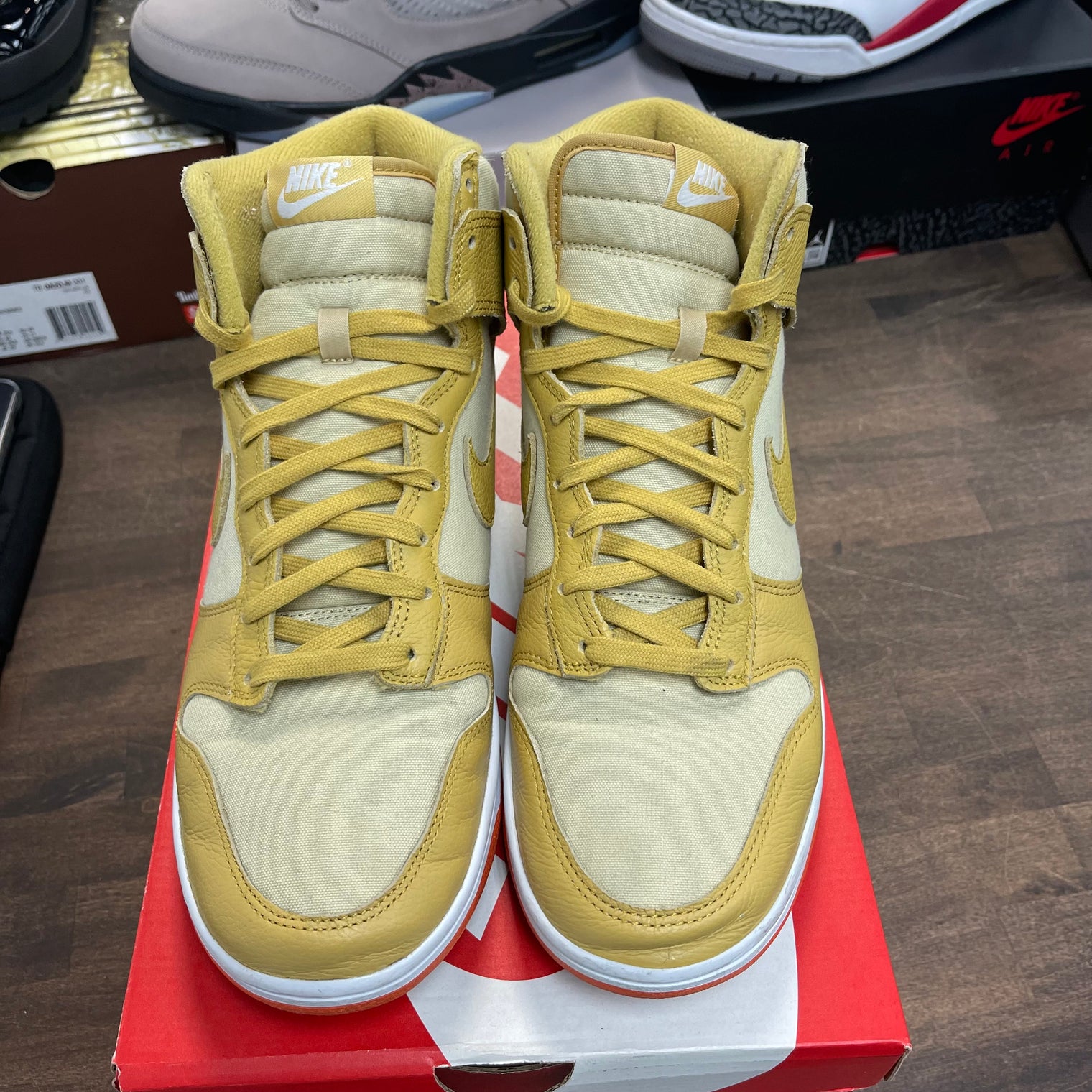 Wheat Gold Safety Orange Dunk High (USED)