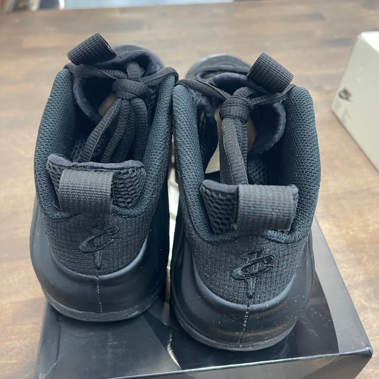 Anthracite Foamposite One (2020) (USED)
