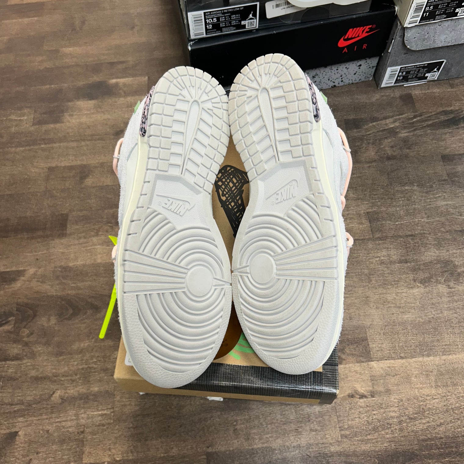 Nike Dunk Low Off-White Lot 12 (US 9) (Lightly Worn)