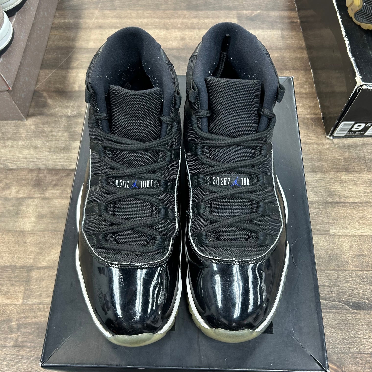 Space Jam Jordan 11 High (USED)