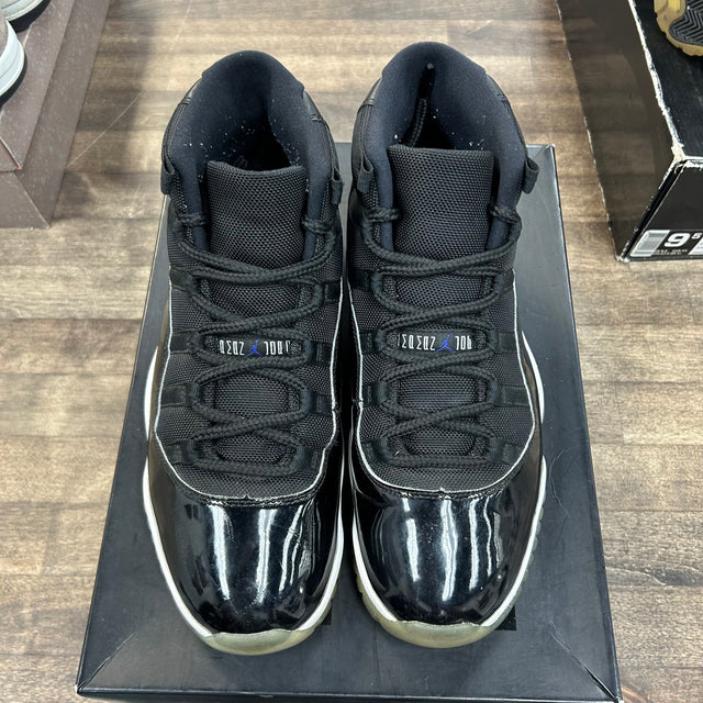 Space Jam Jordan 11 High (USED)