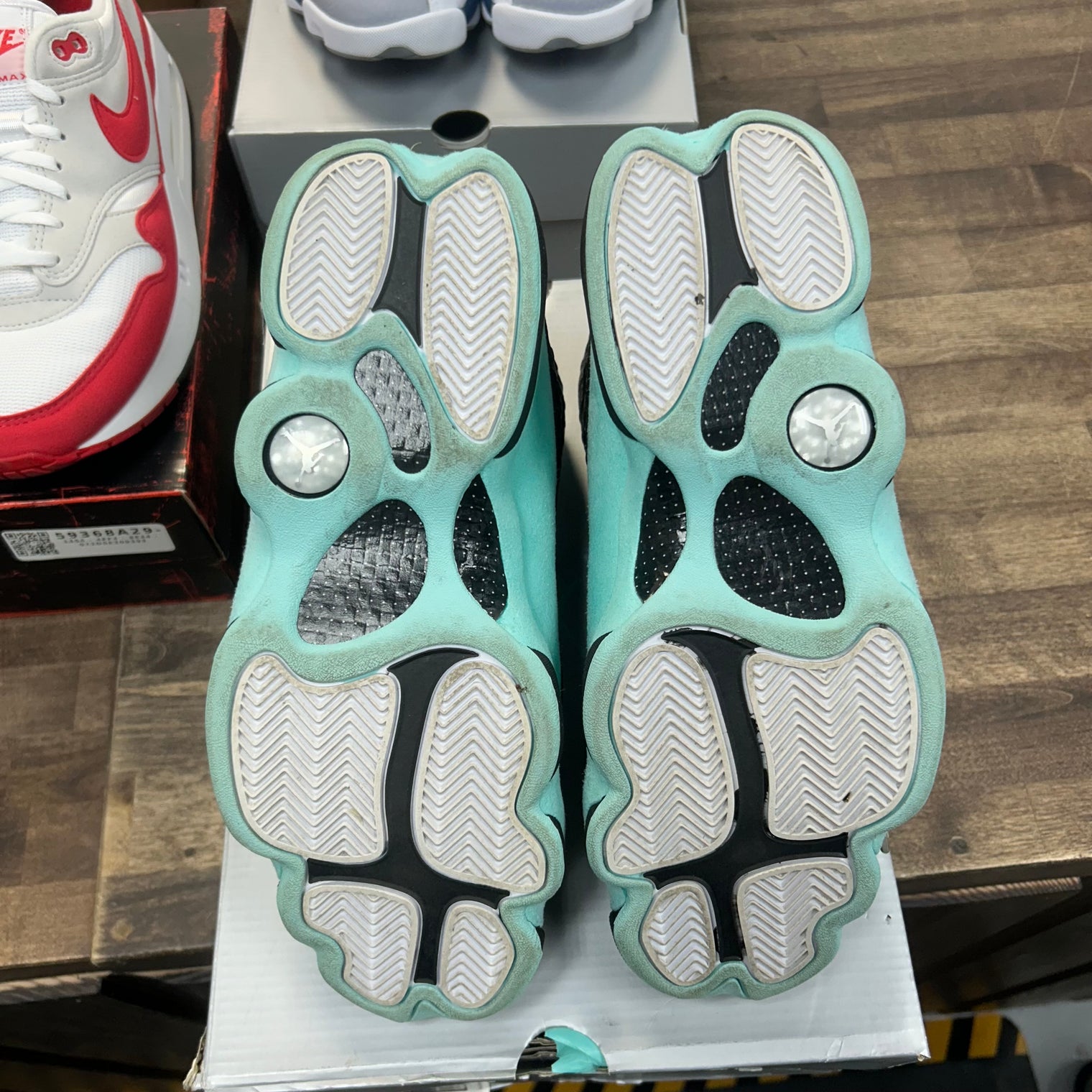 Black Island Green Jordan 13 Retro (USED)