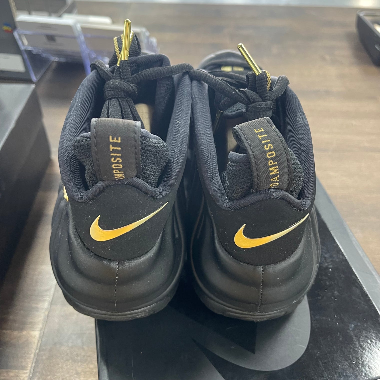 Black Metallic Gold Foamposite Pro (USED)