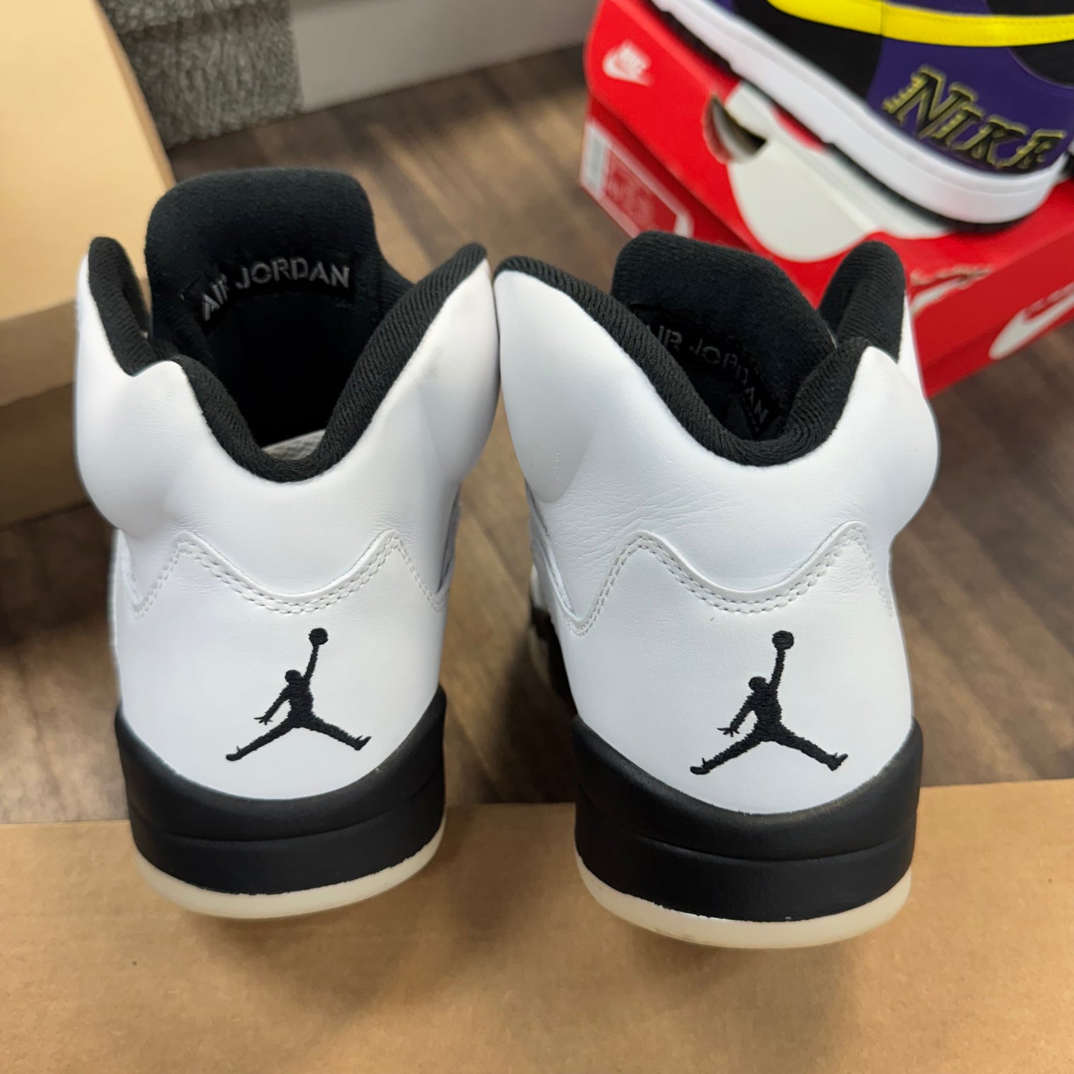 Reverse Metallic Jordan 5 Retro (USED, No Box)