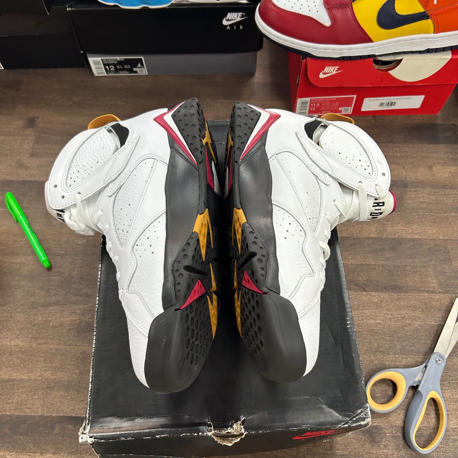 Cardinal Jordan 7 Retro (Lightly Worn)