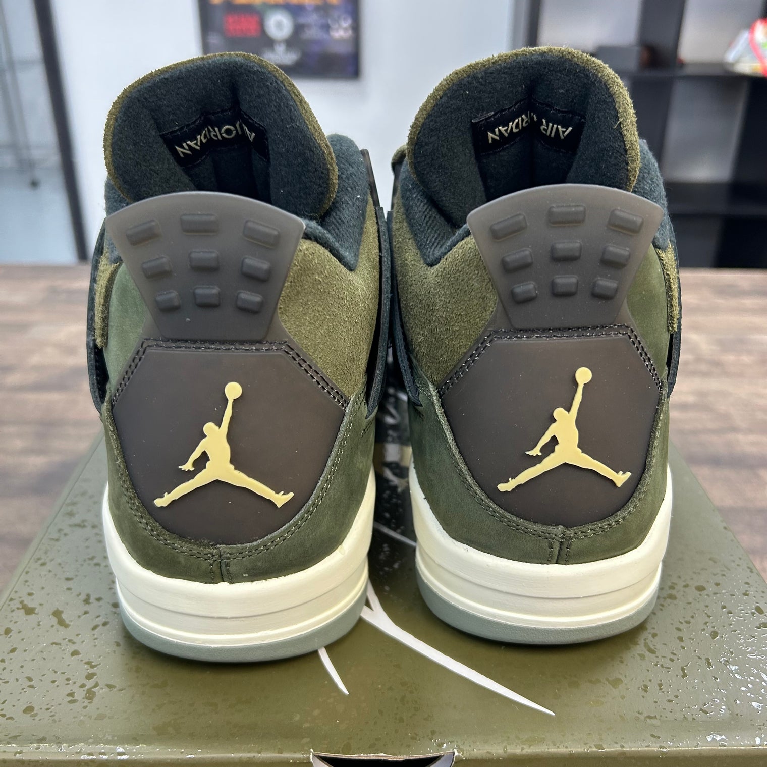 Craft Olive Jordan 4 Retro (USED)