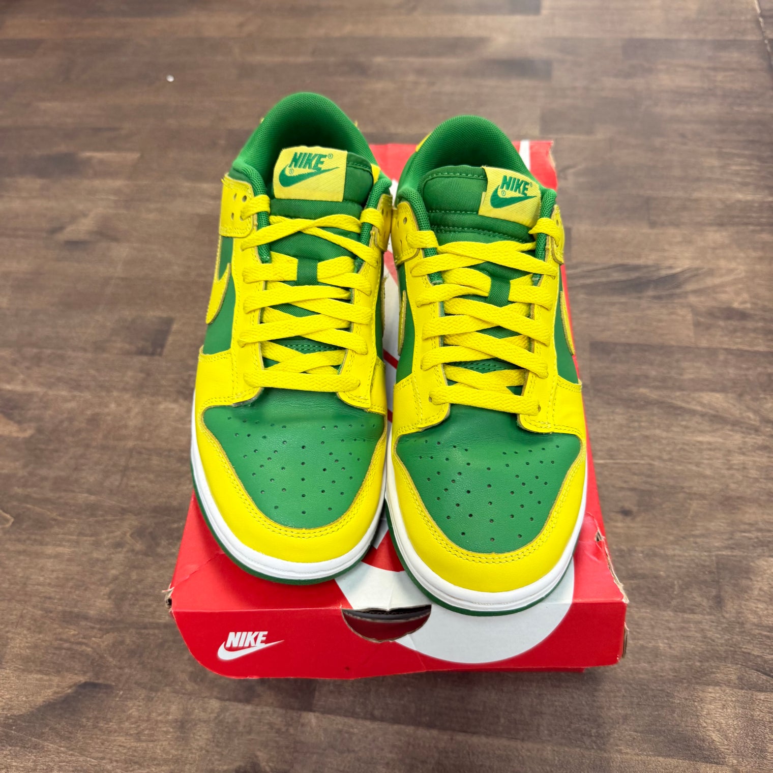 Reverse Brazil Nike Dunk Low (USED)