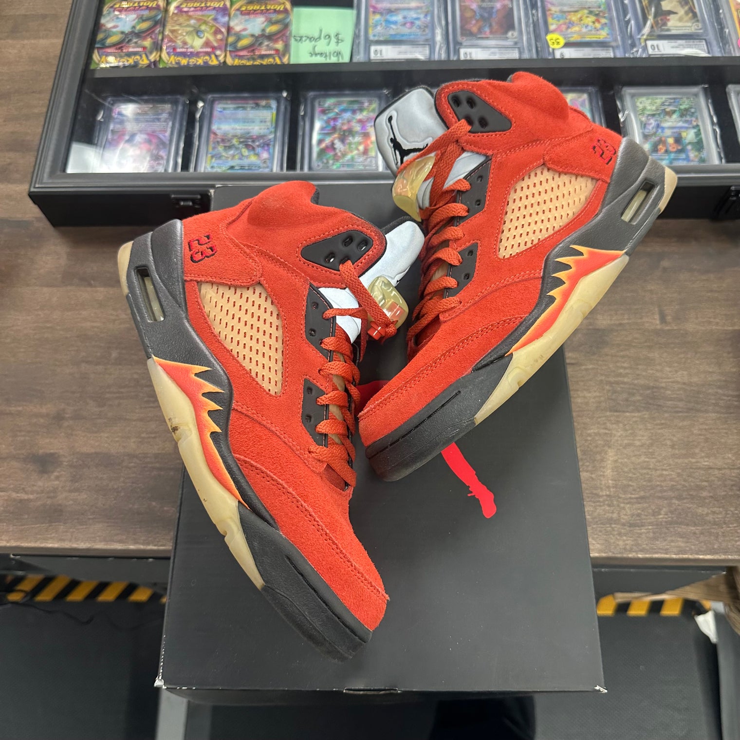 Dunk on Mars Jordan 5 (W) (USED)