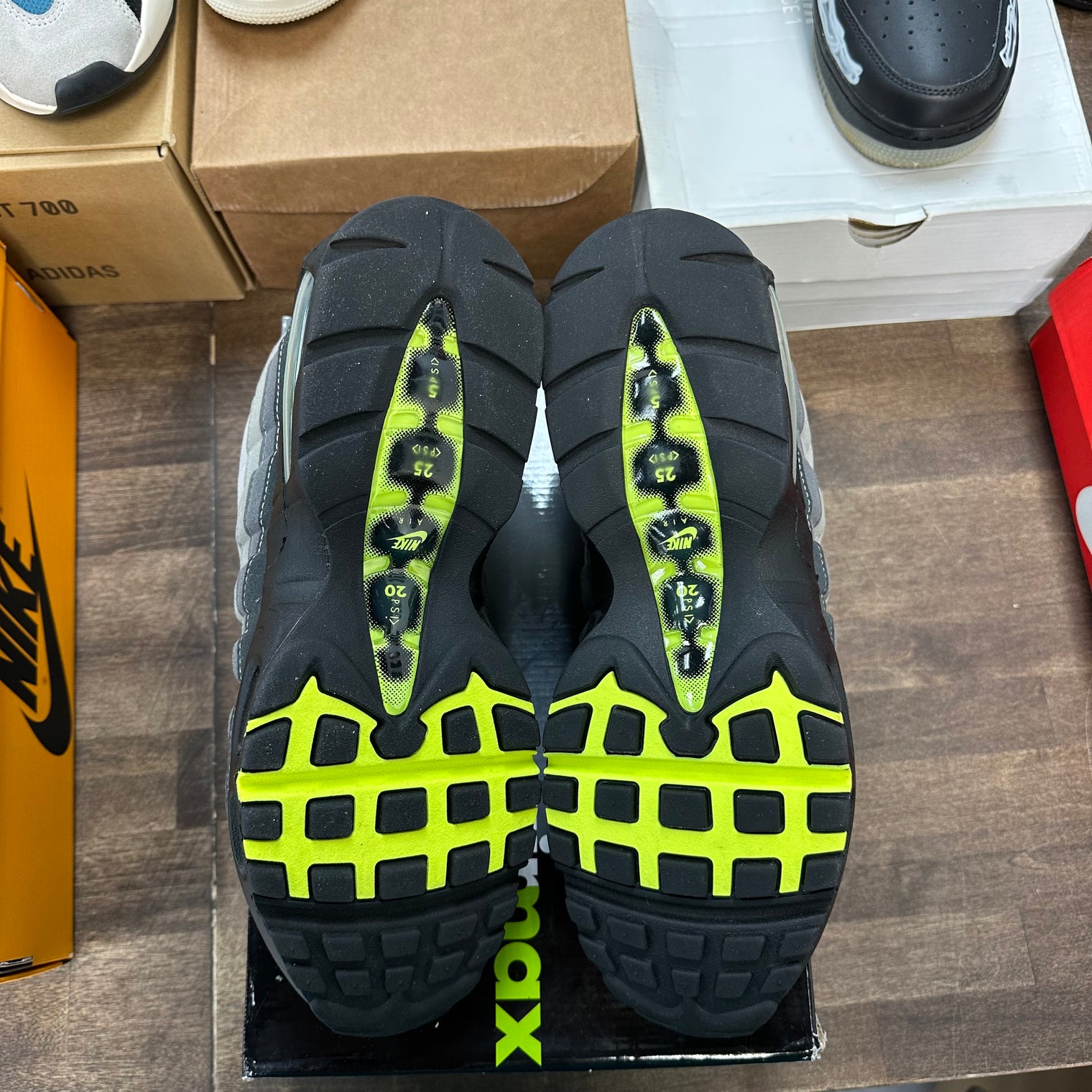 Neon Big Bubble Nike Air Max 95 OG (2025) (USED)