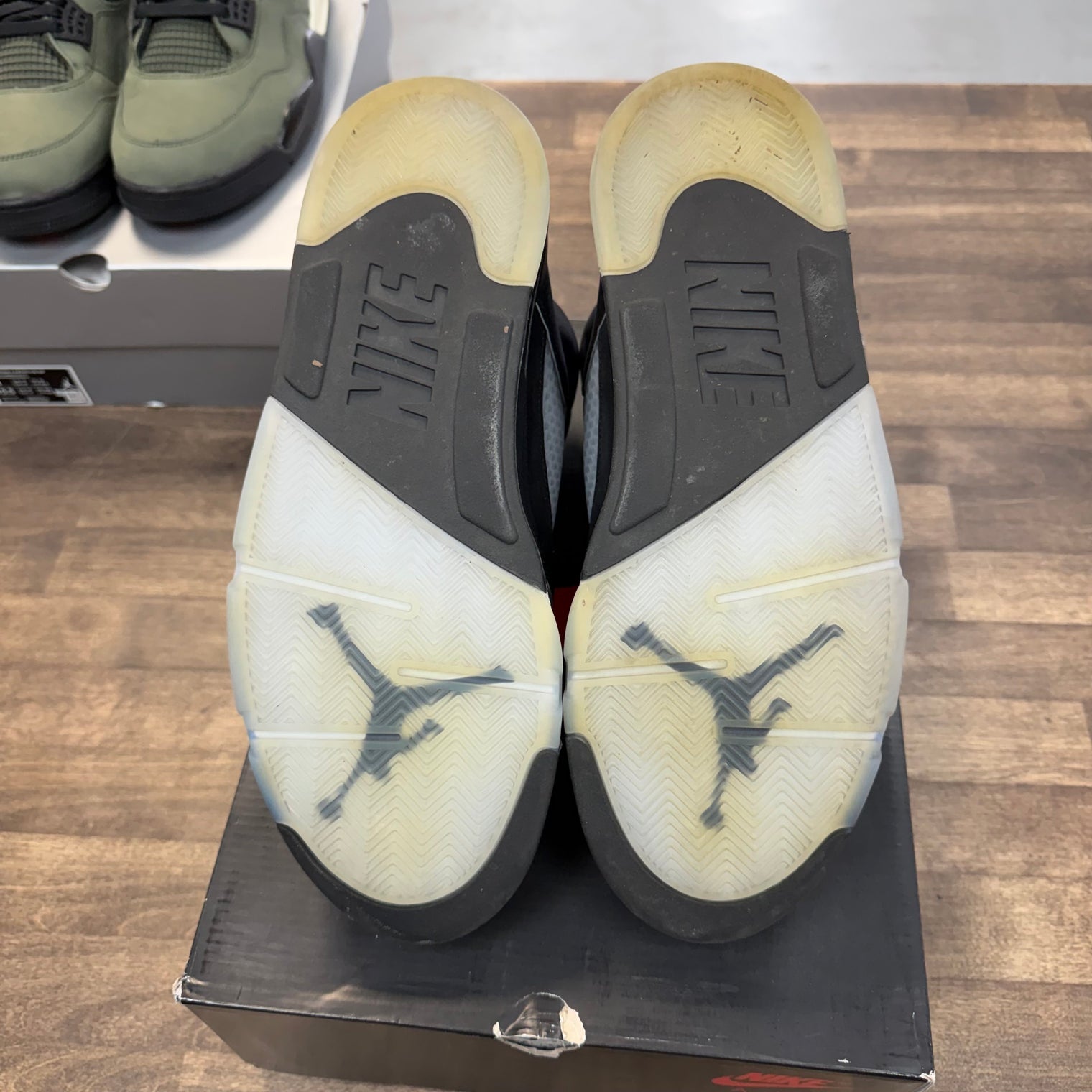 Black Metallic Jordan 5 (2025) (USED)