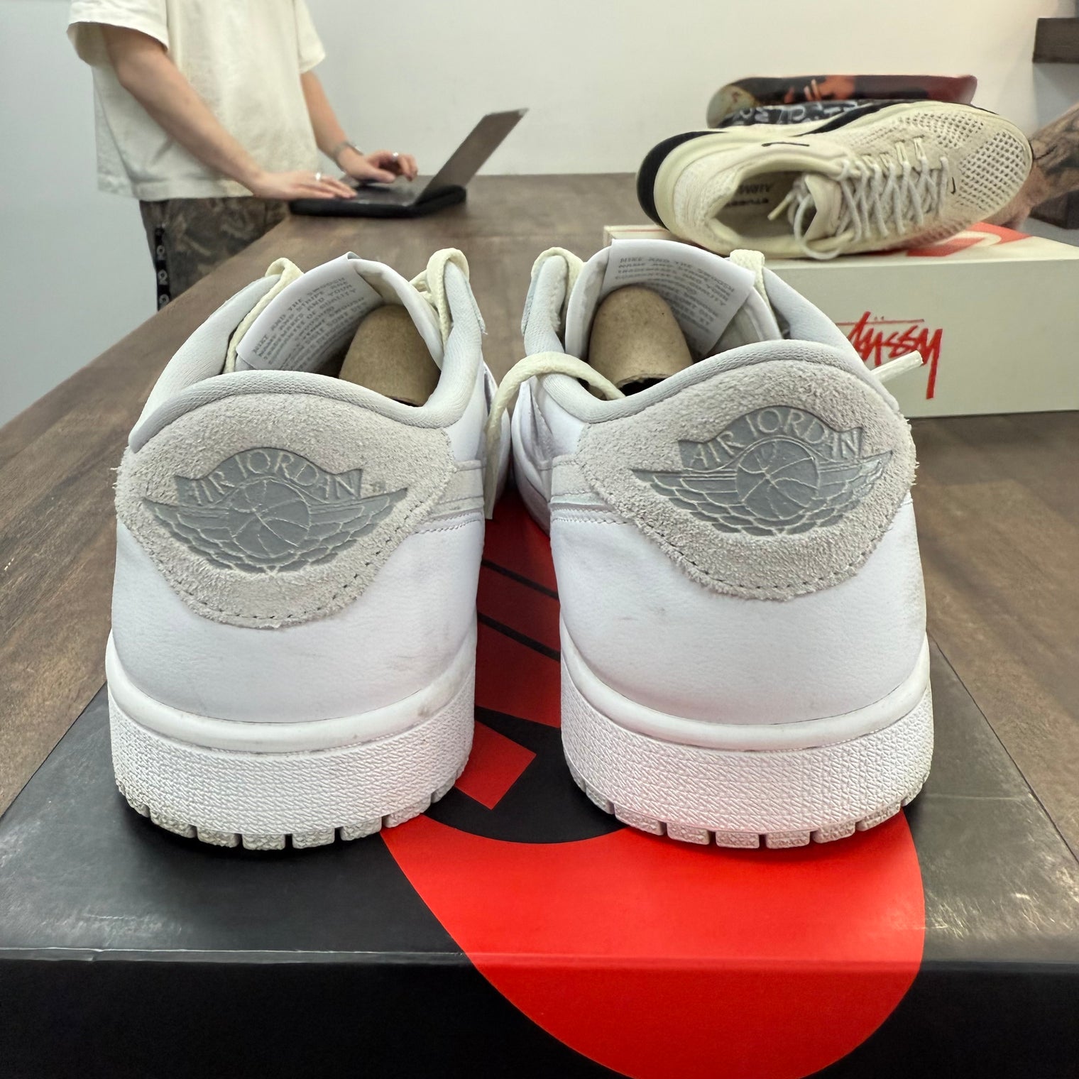 Neutral Grey Jordan 1 Low OG (USED)