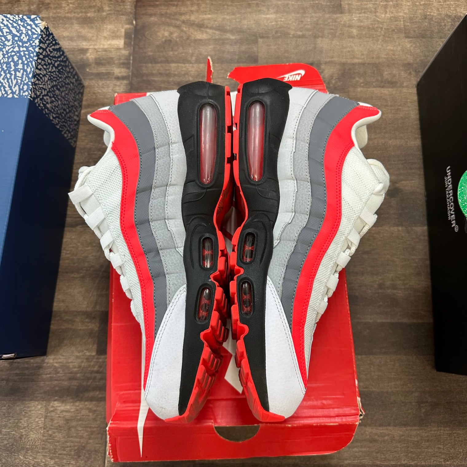 Bright Crimson Comet Nike Air Max 95 (USED)