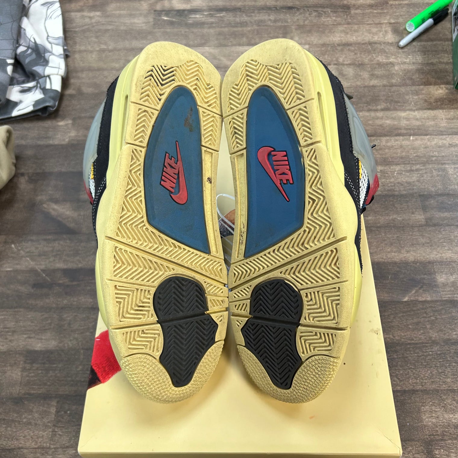 Union Off Noir Jordan 4 Retro (USED)