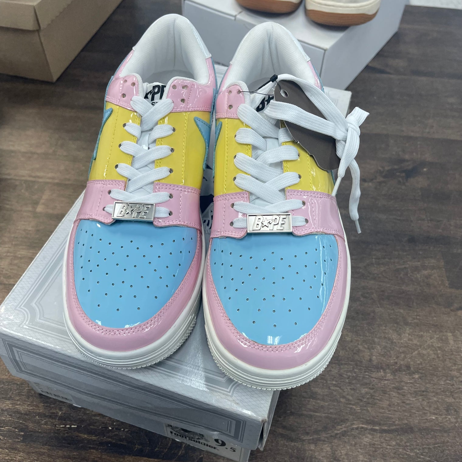 Tri-Color Pink A Bathing Ape Sta Low (2018) (USED)