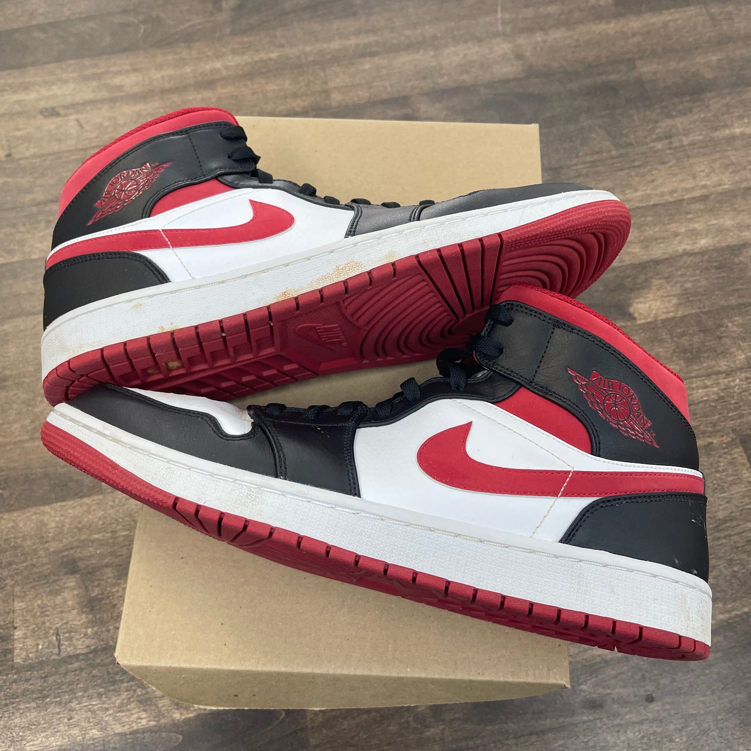 Gym Red Jordan 1 Mid (USED, No Box)
