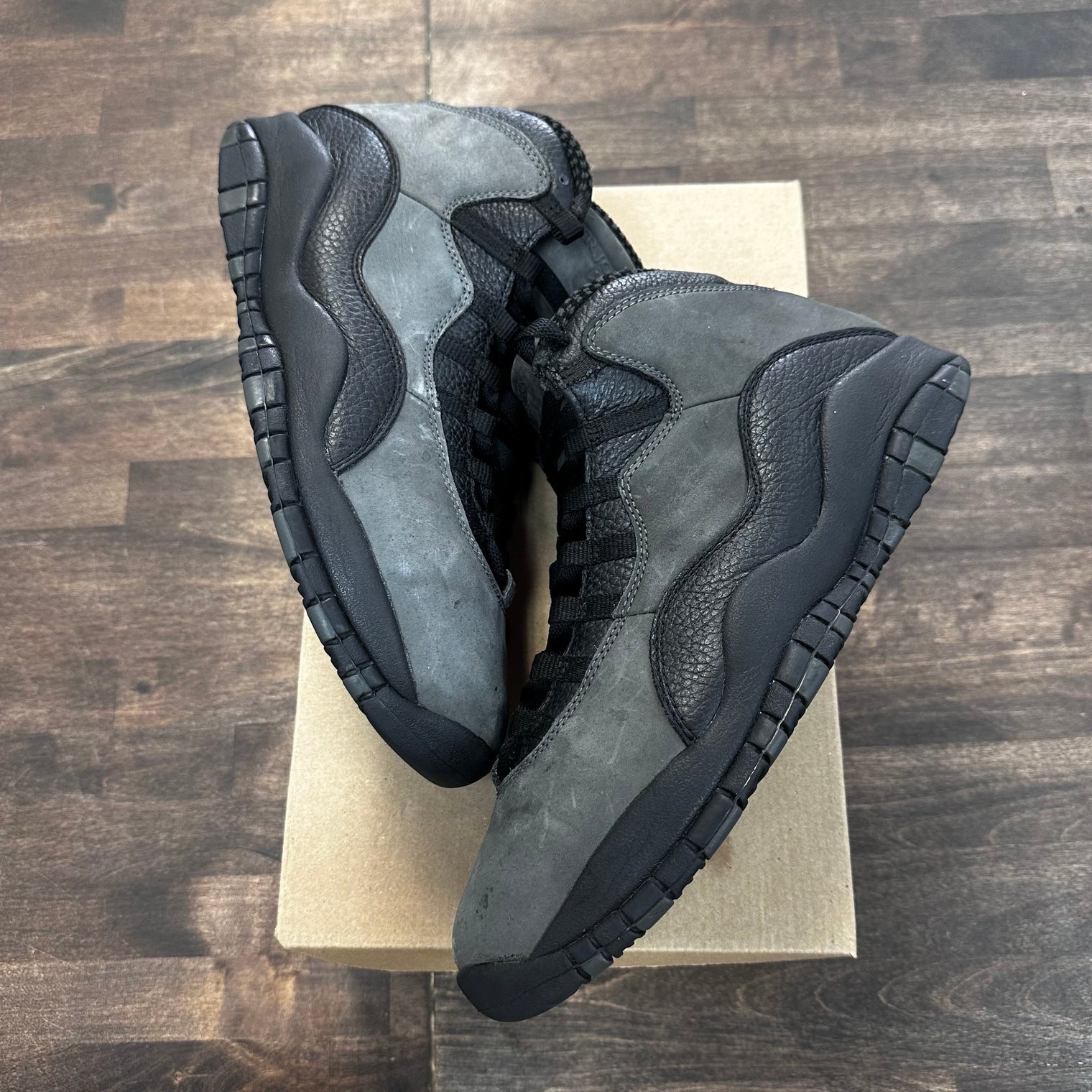 Shadow Jordan 10 (USED, No Box)