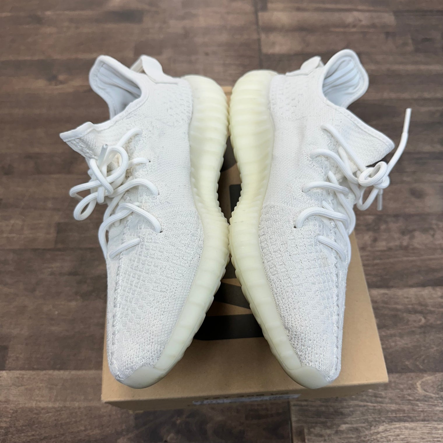 Bone Yeezy 350 (USED)
