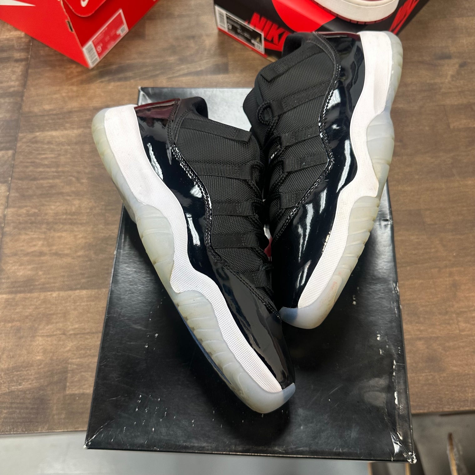 Space Jam Jordan 11 Low (USED)