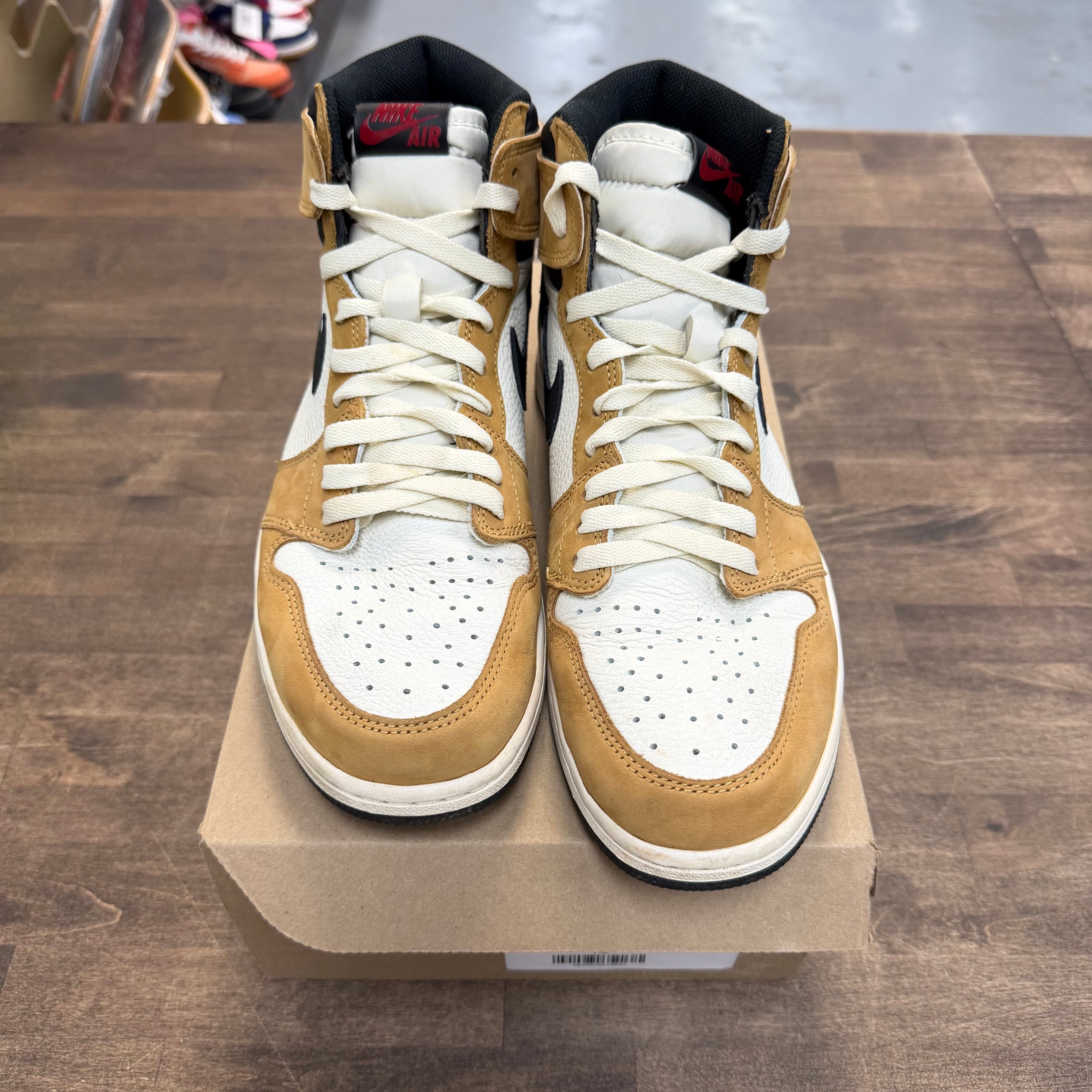 Jordan 1 Retro High Rookie of the Year (US 11.5) (USED,No Box) Size 11.5 (Pre-Owned) - Image 2