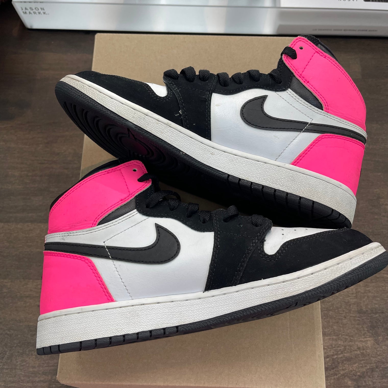 (GS) Valentines Day Jordan 1 High (USED,No Box)