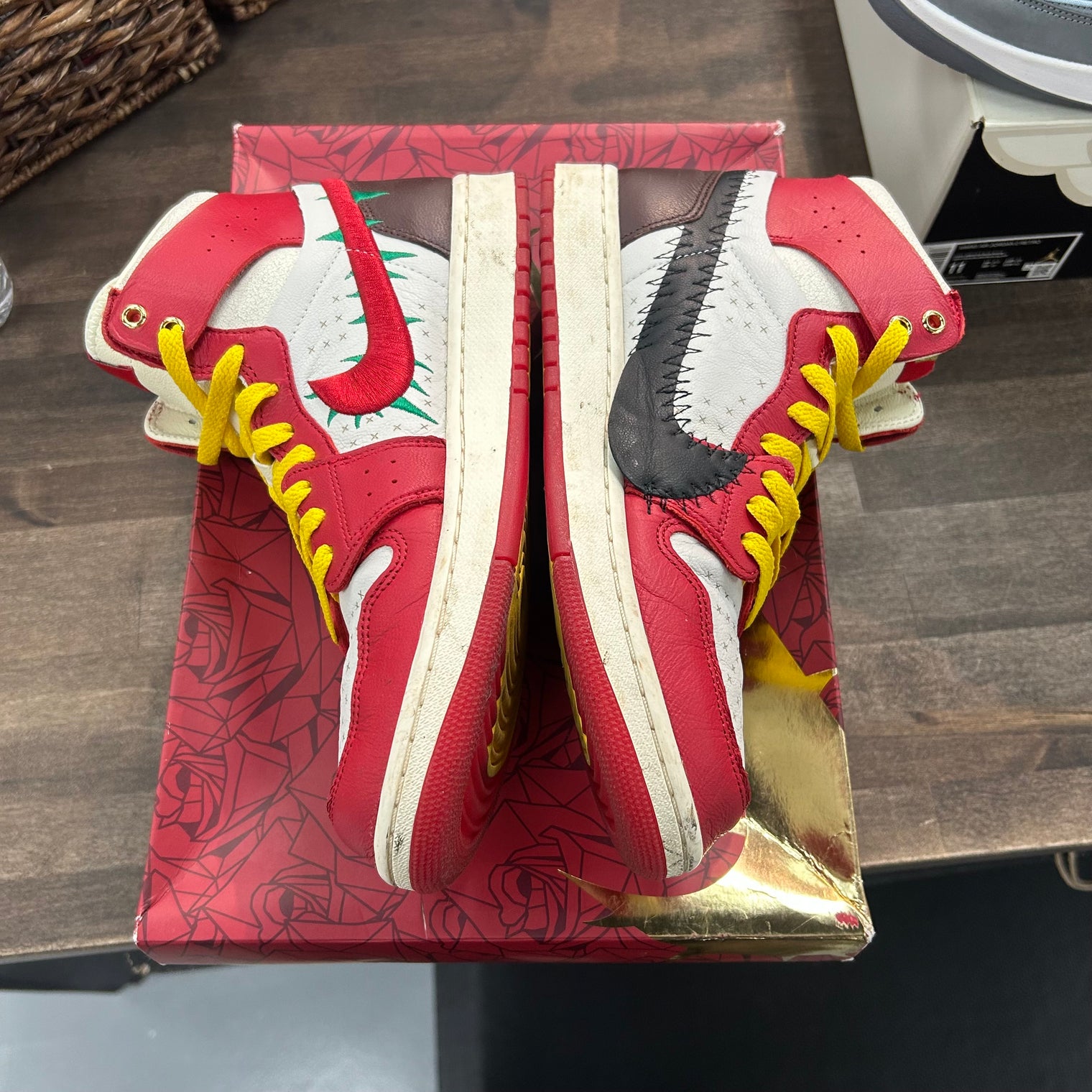 Teyana Taylor A Rose From Harlem Jordan 1 Retro Zoom Air CMFT 2 (Women's) (USED)