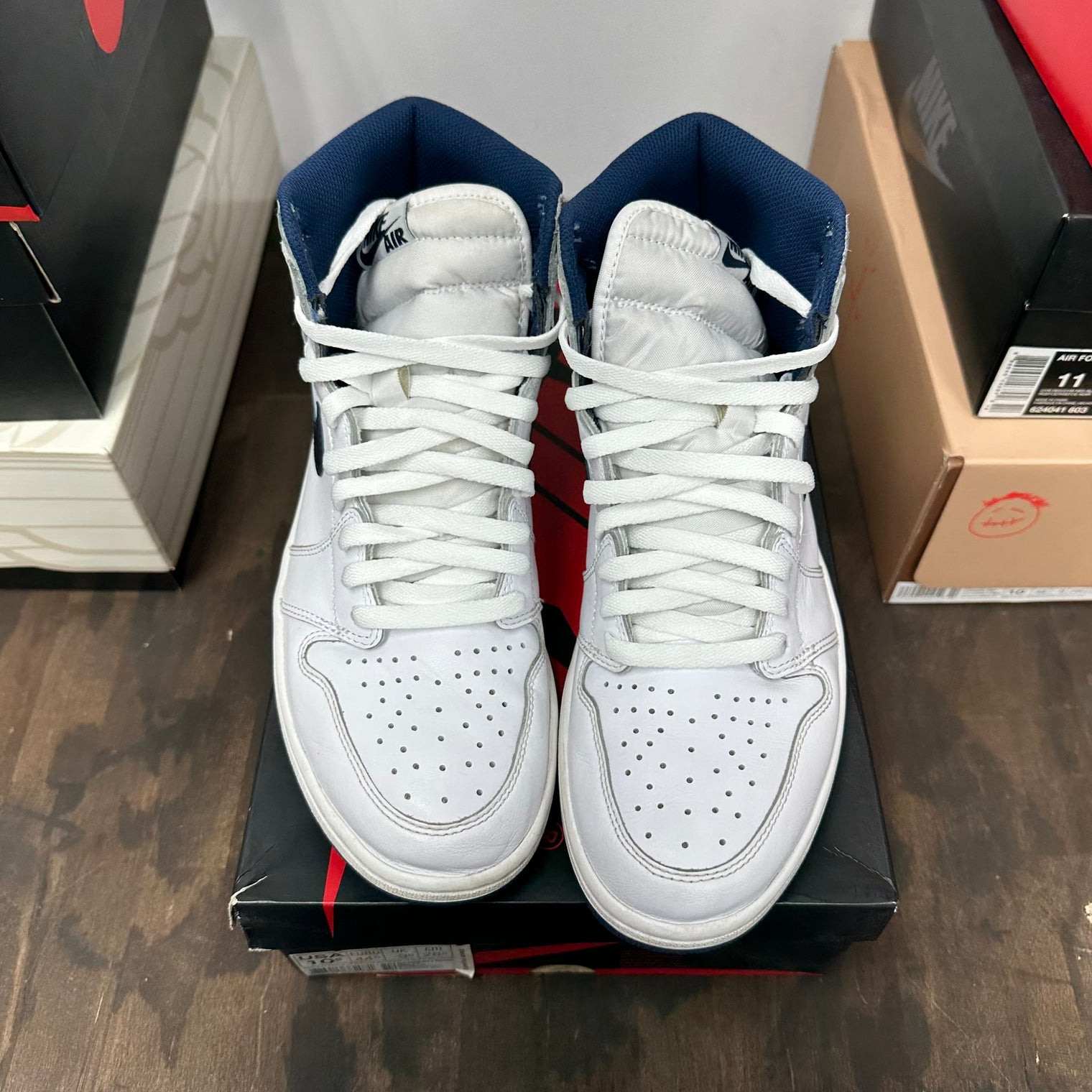 Metallic Navy Jordan 1 High (2016) (USED)