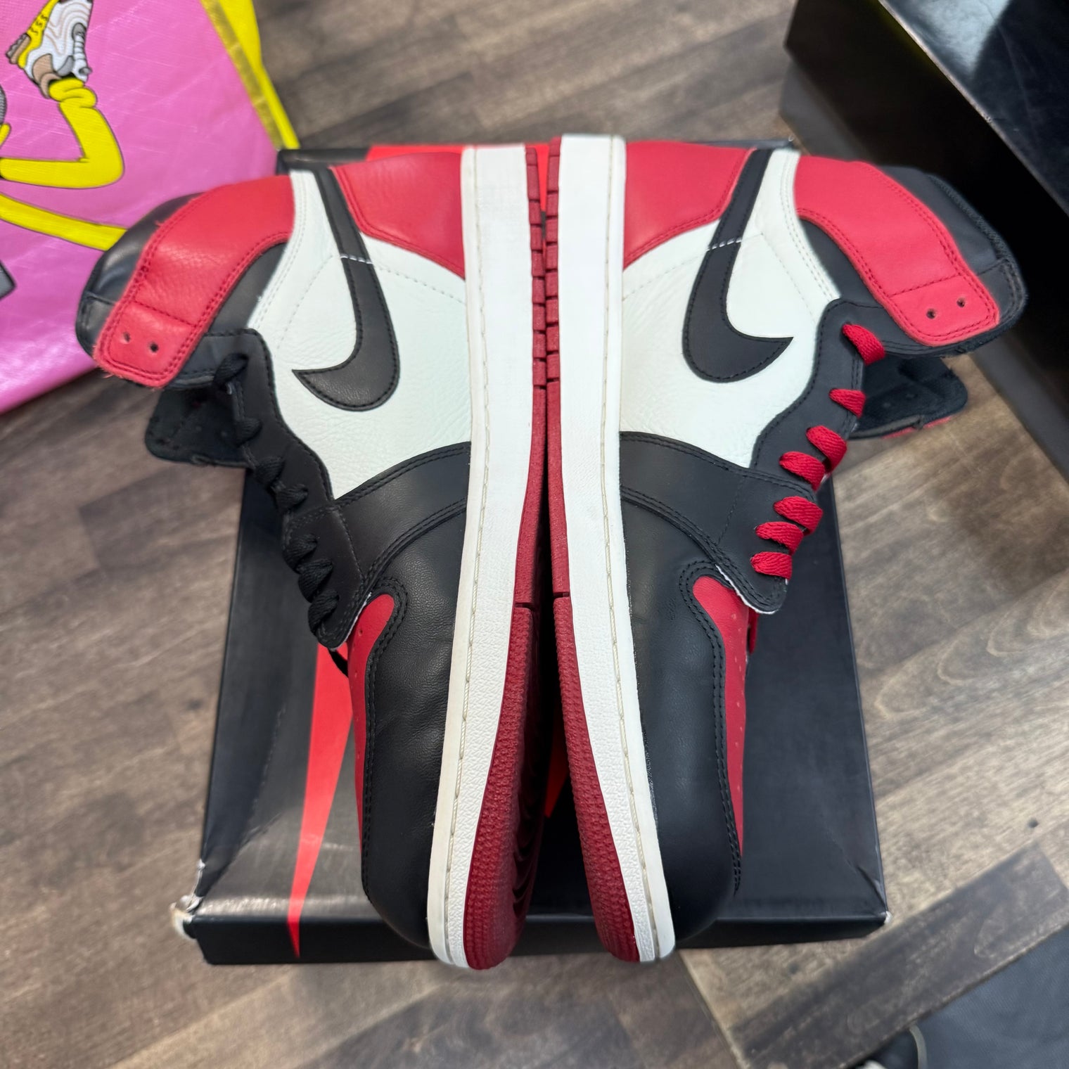 Bred Toe Jordan 1 High (USED, Replacement Box)