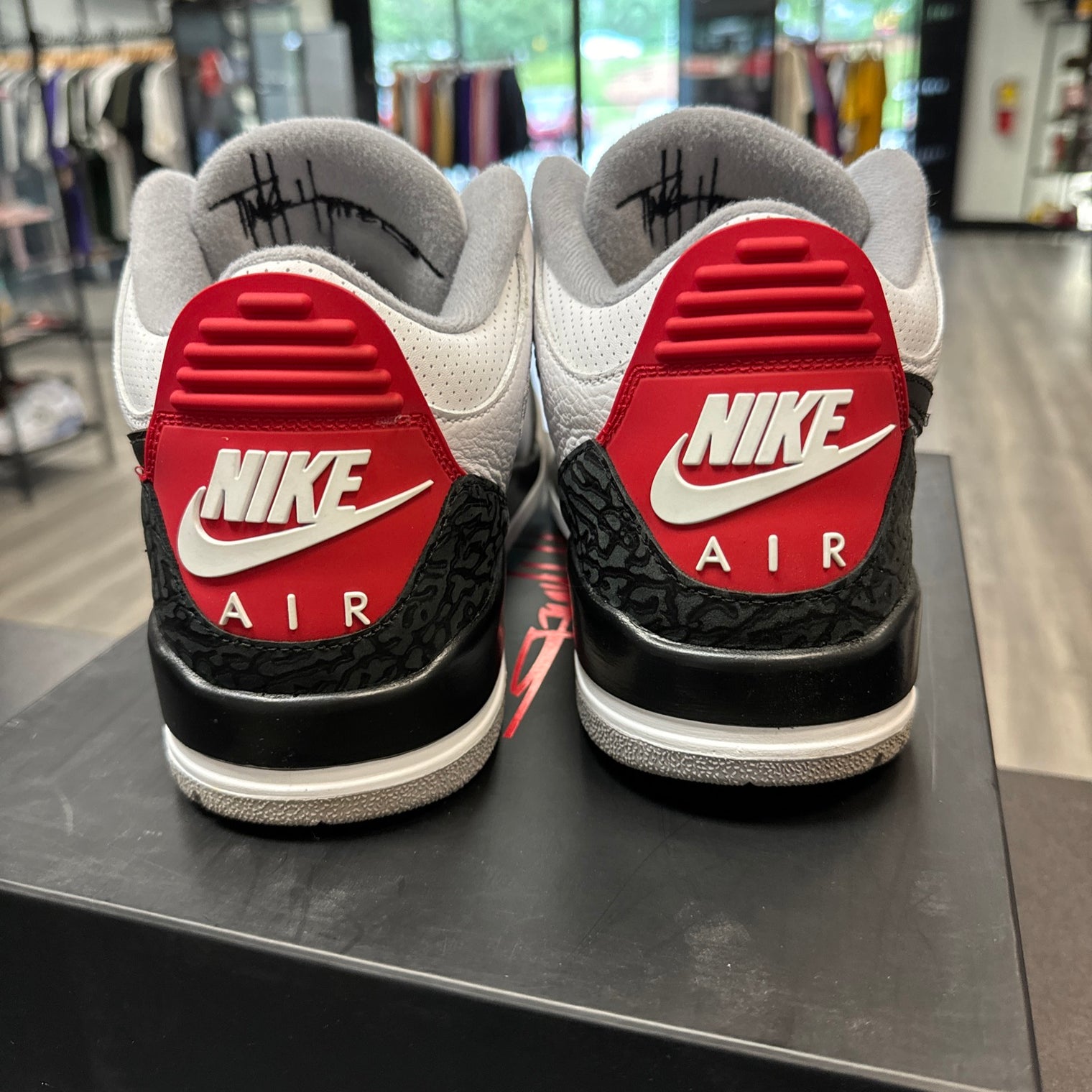Tinker Hatfield Jordan 3 (USED)