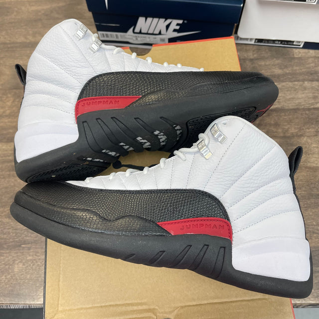 Taxi Flip Jordan 12 (USED)