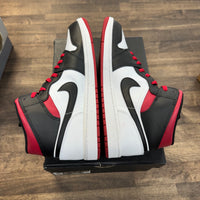 Gym Red Black Toe Jordan 1 Mid (USED)