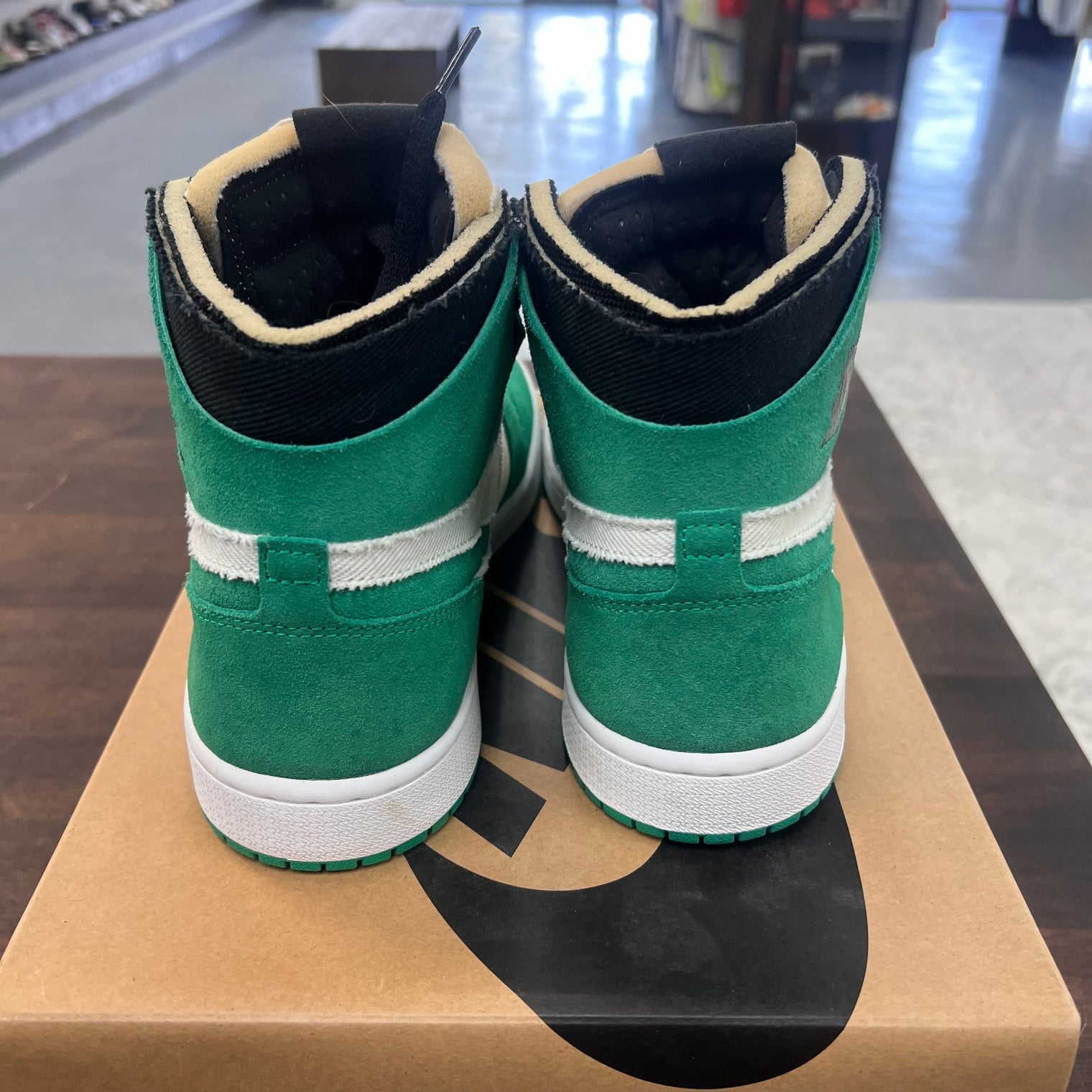 Stadium Green Jordan 1 High Zoom Air CMFT (USED)