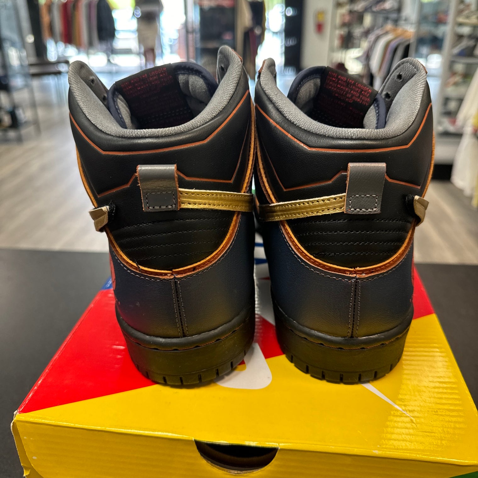 Gundam Nike SB Dunk High Unicorn Banshee (Like New)