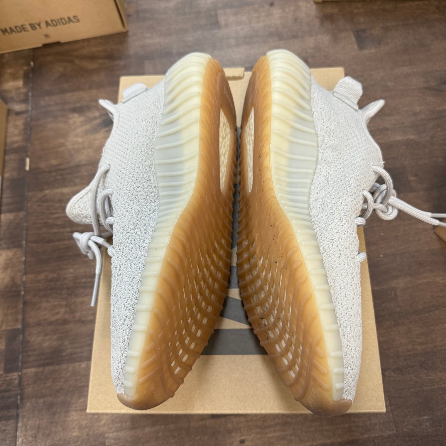 Sesame Yeezy 350 (USED)