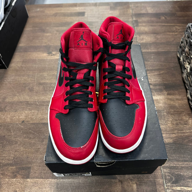 Reverse Bred Jordan 1 Mid (USED)