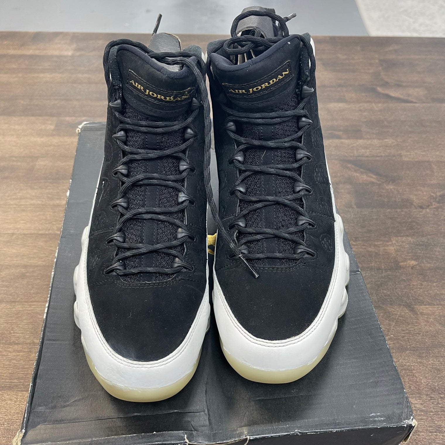 City of Flight Jordan 9 (USED)