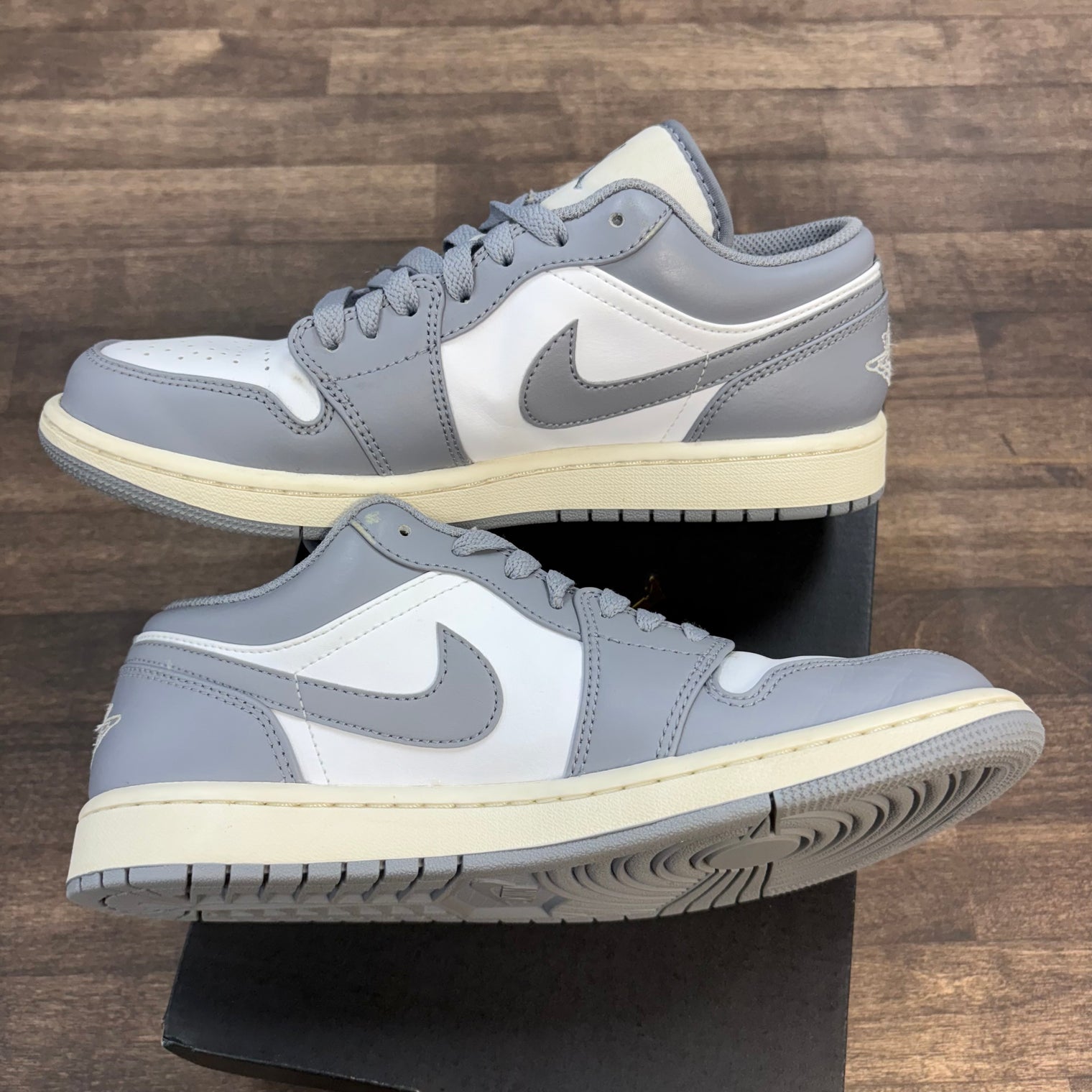 Vintage Stealth Grey Jordan 1 Low (USED)