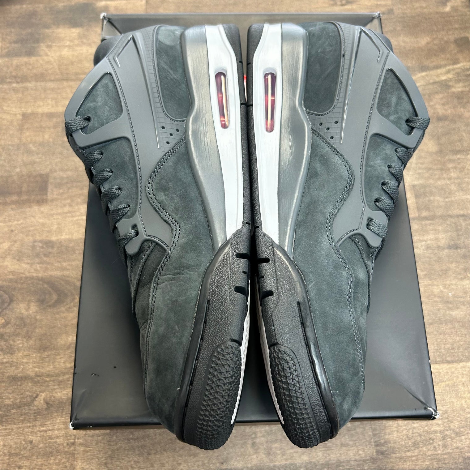 Nigel Sylvester Driveway Grey Jordan 4 RM (USED)
