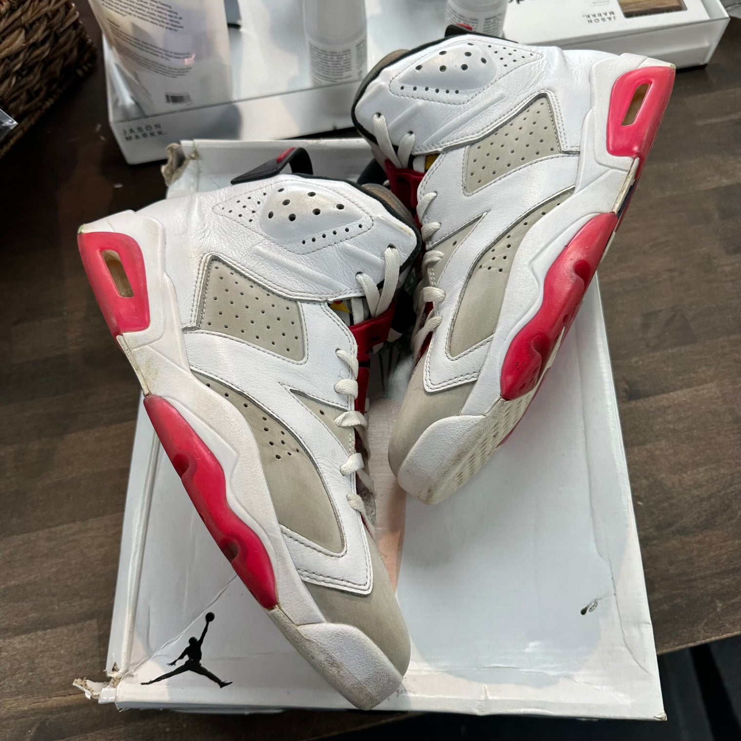 Hare Jordan 6 (USED)