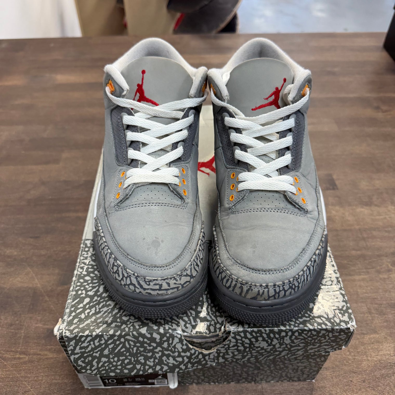 Cool Grey Jordan 3 Retro (USED)