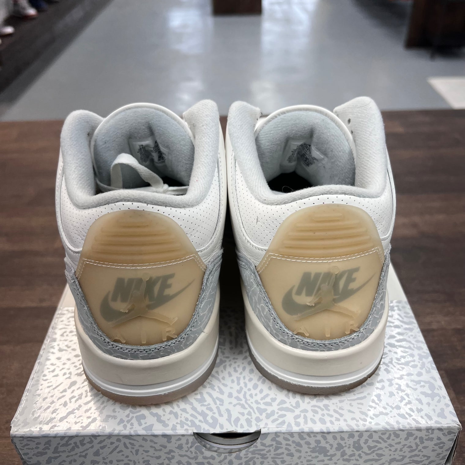 Craft Ivory Jordan 3 (USED)