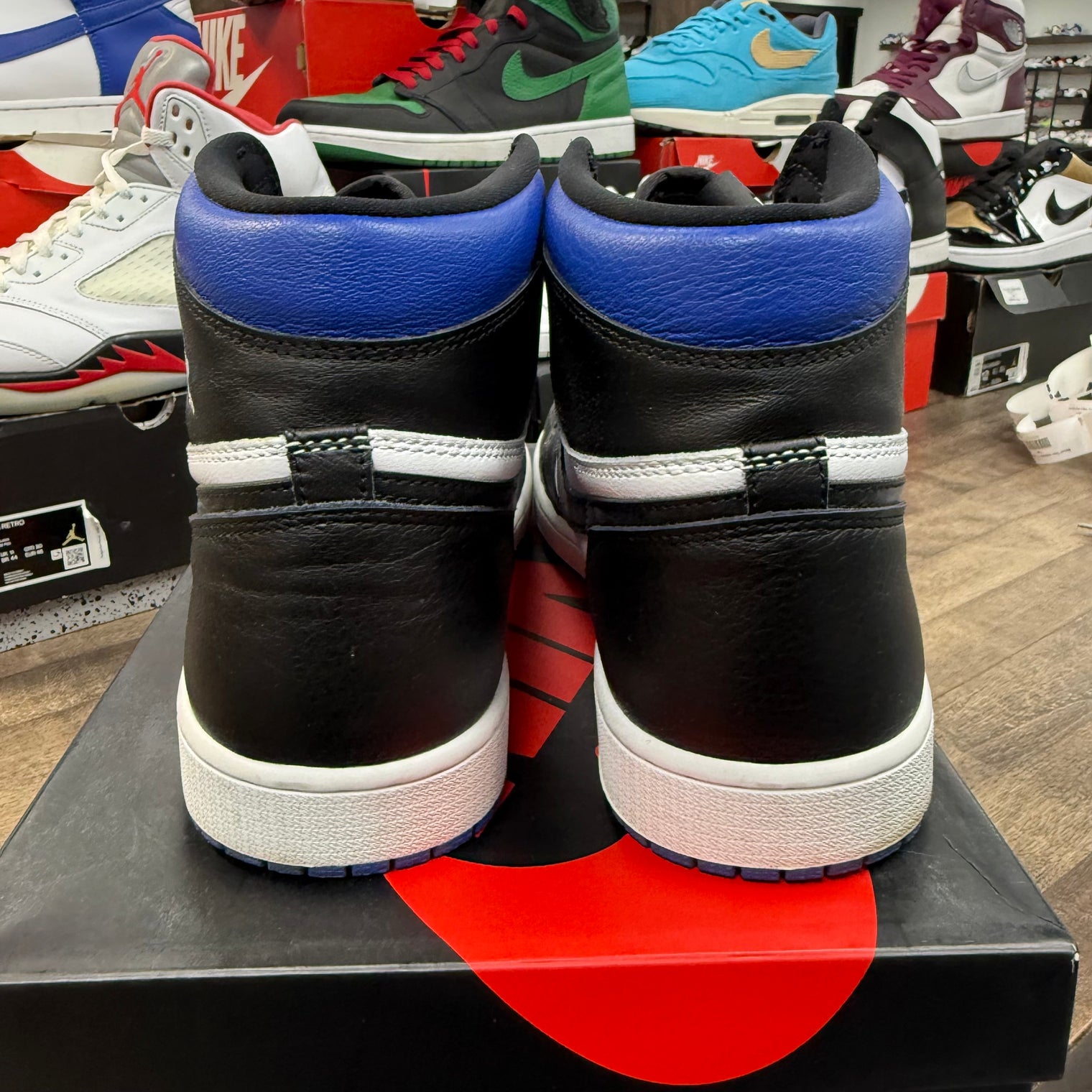 Royal Toe Jordan 1 Retro High (USED)