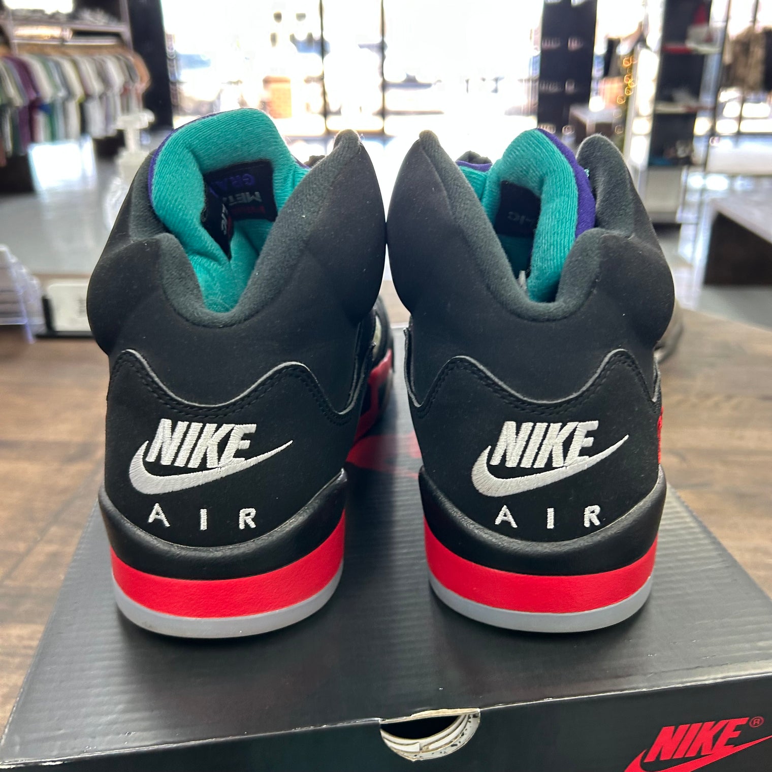 Top 3 Jordan 5 Retro (USED)