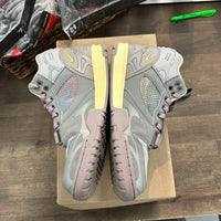 Light Smoke Grey Honeydew Particle Grey Air Trainer Utility SP (USED, No Box)
