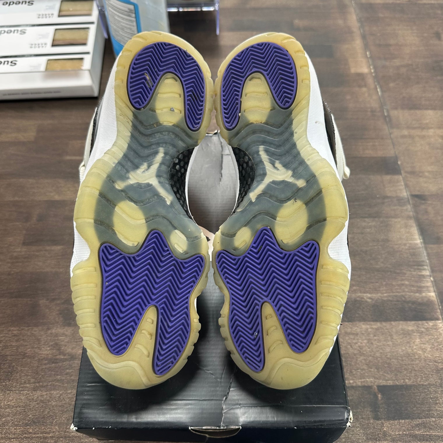 Air Jordan 11 Retro Low Concord (Used, Replacement Box)