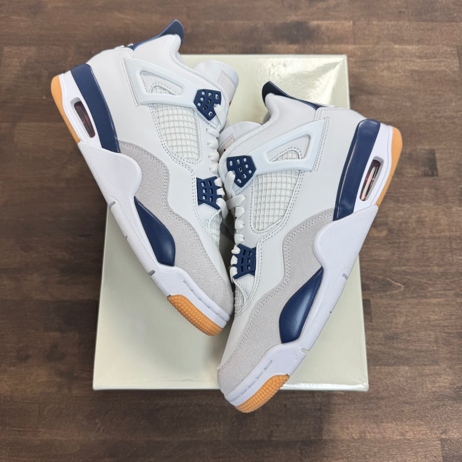 Navy Jordan 4 SB (Lightly Worn)