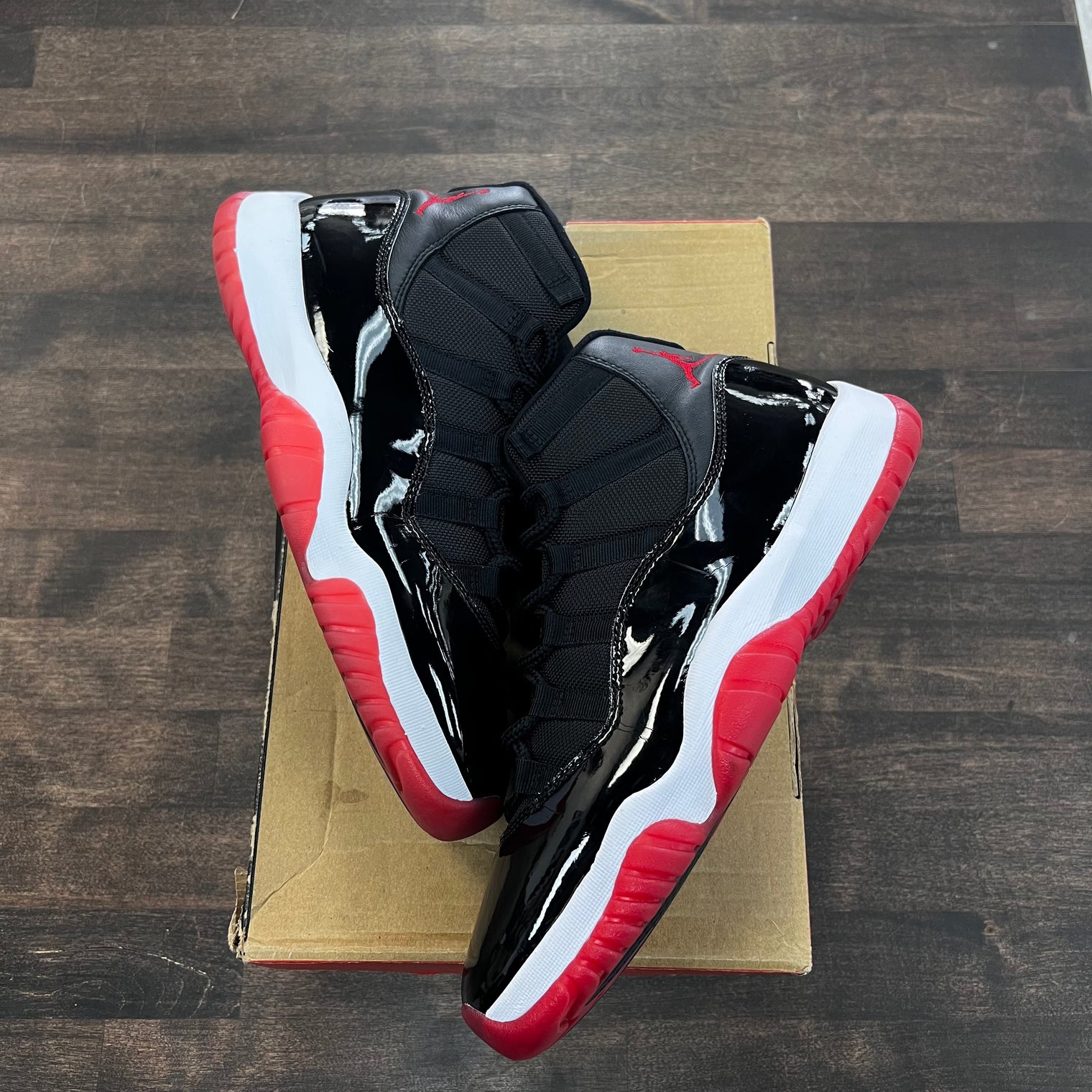 Bred Jordan 11 Retro (2019) (USED)