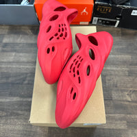 Vermillion Yeezy Foam RNNR (USED)